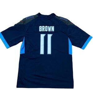 NFL On Field Tennessee Titans #11 Football Jersey Size Medium
